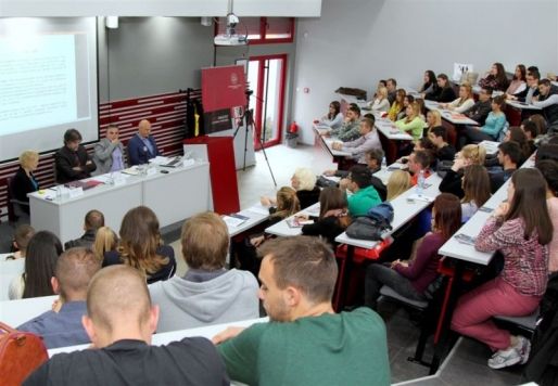 Održana tribina "Borba protiv trgovine ljudima"