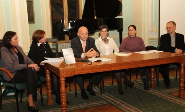 Održana tribina „Zaustavimo nasilje“